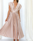 Bold Women's Dress With V-Neck And Adjustable Fit 8