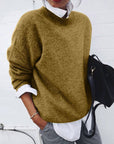 Women's grey cashmere jumper with classic crew neck