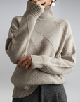 Women's cashmere turtleneck jumper in beige, cashmere and wool blend, elegant winter knitwear