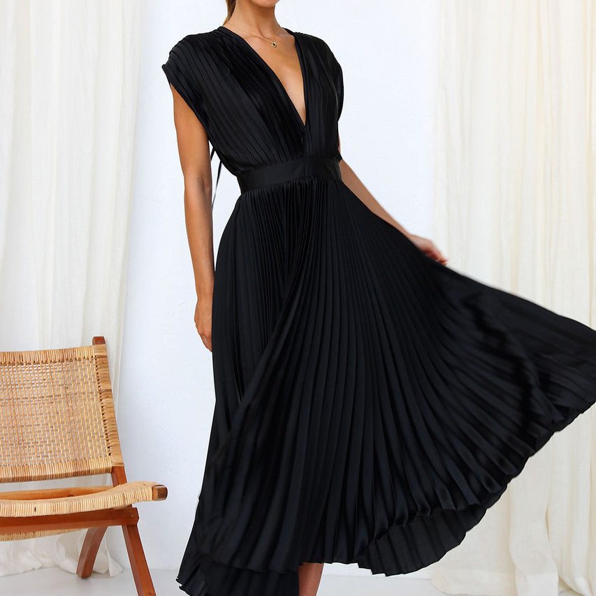 Bold Women's Dress With V-Neck And Adjustable Fit 7