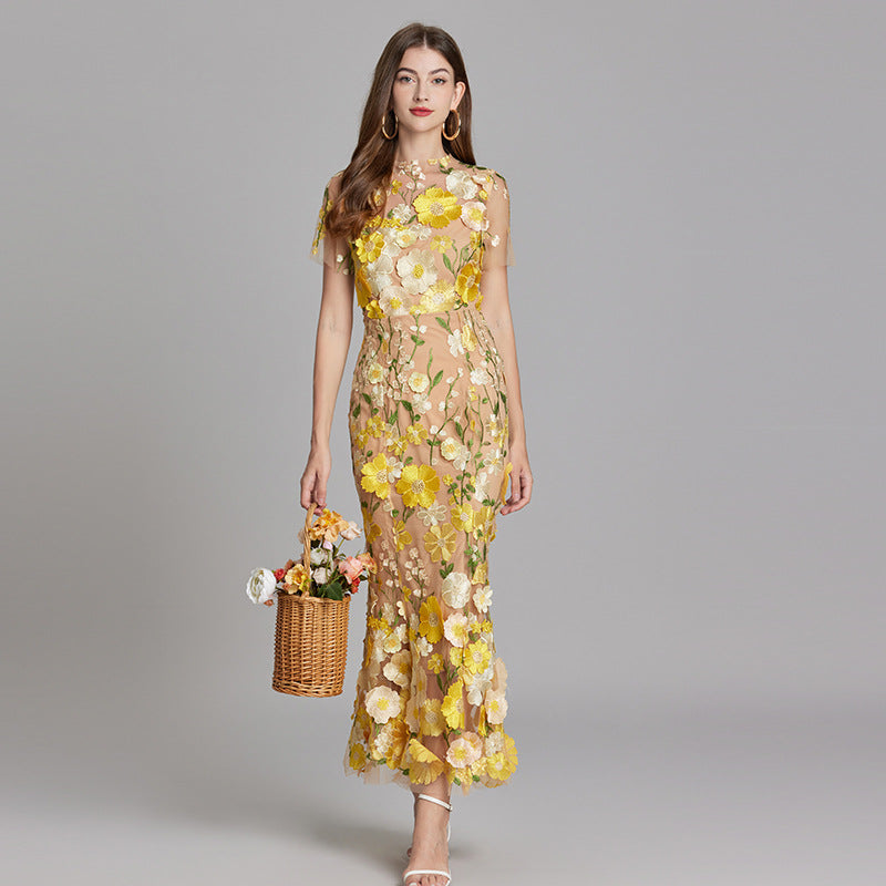 Charming Floral Maxi Dress For Wedding Guests 0