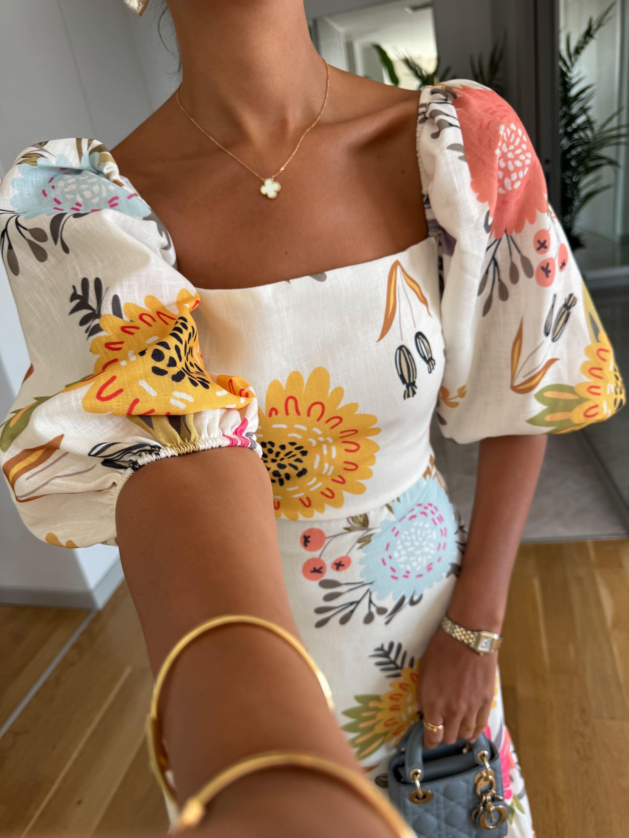 Charming Floral Midi Dress With Puff Sleeves 3