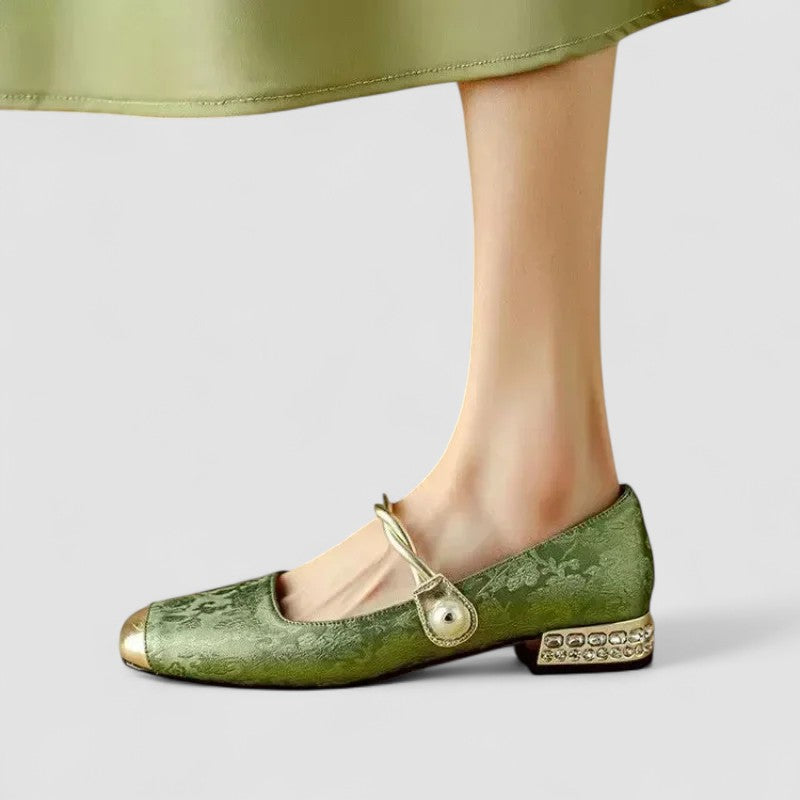 Charming Women's Shoes With Block Heel Design 1