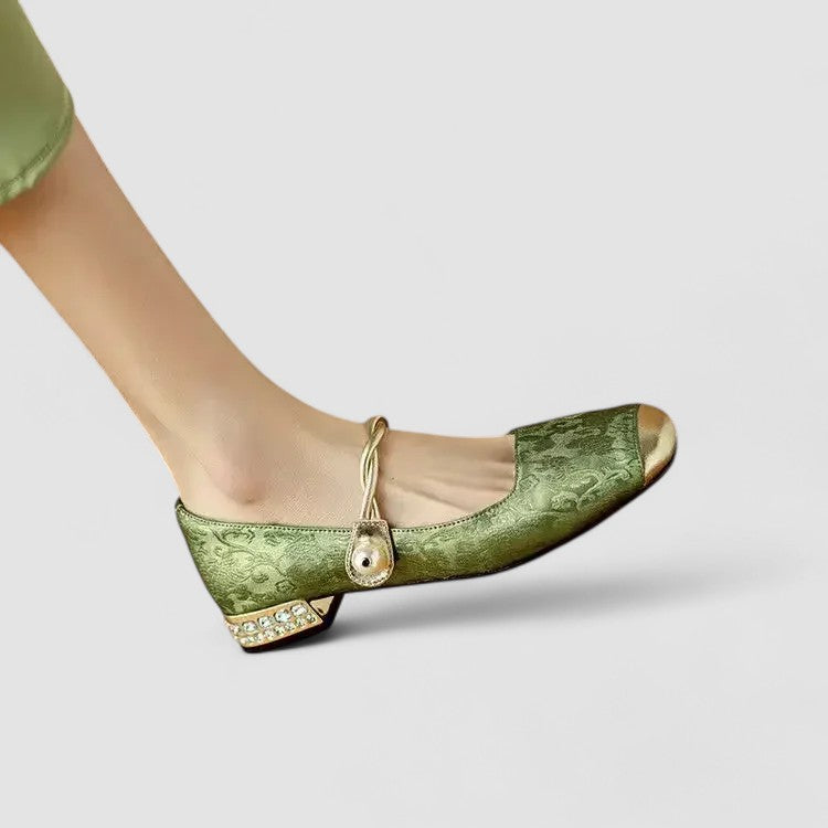 Charming Women's Shoes With Block Heel Design 3