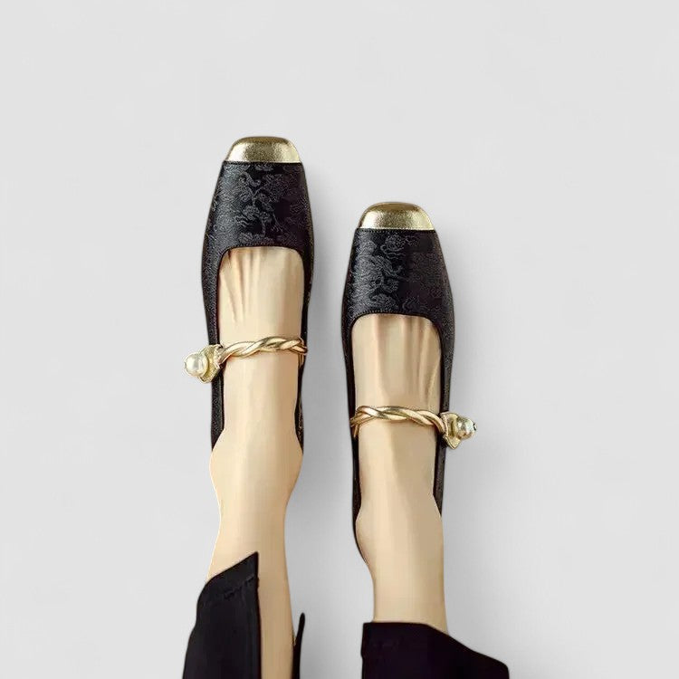 Charming Women's Shoes With Block Heel Design 8