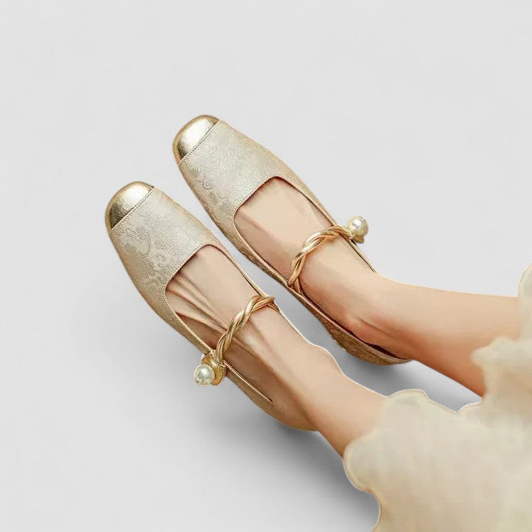 Charming Women's Shoes With Block Heel Design 9