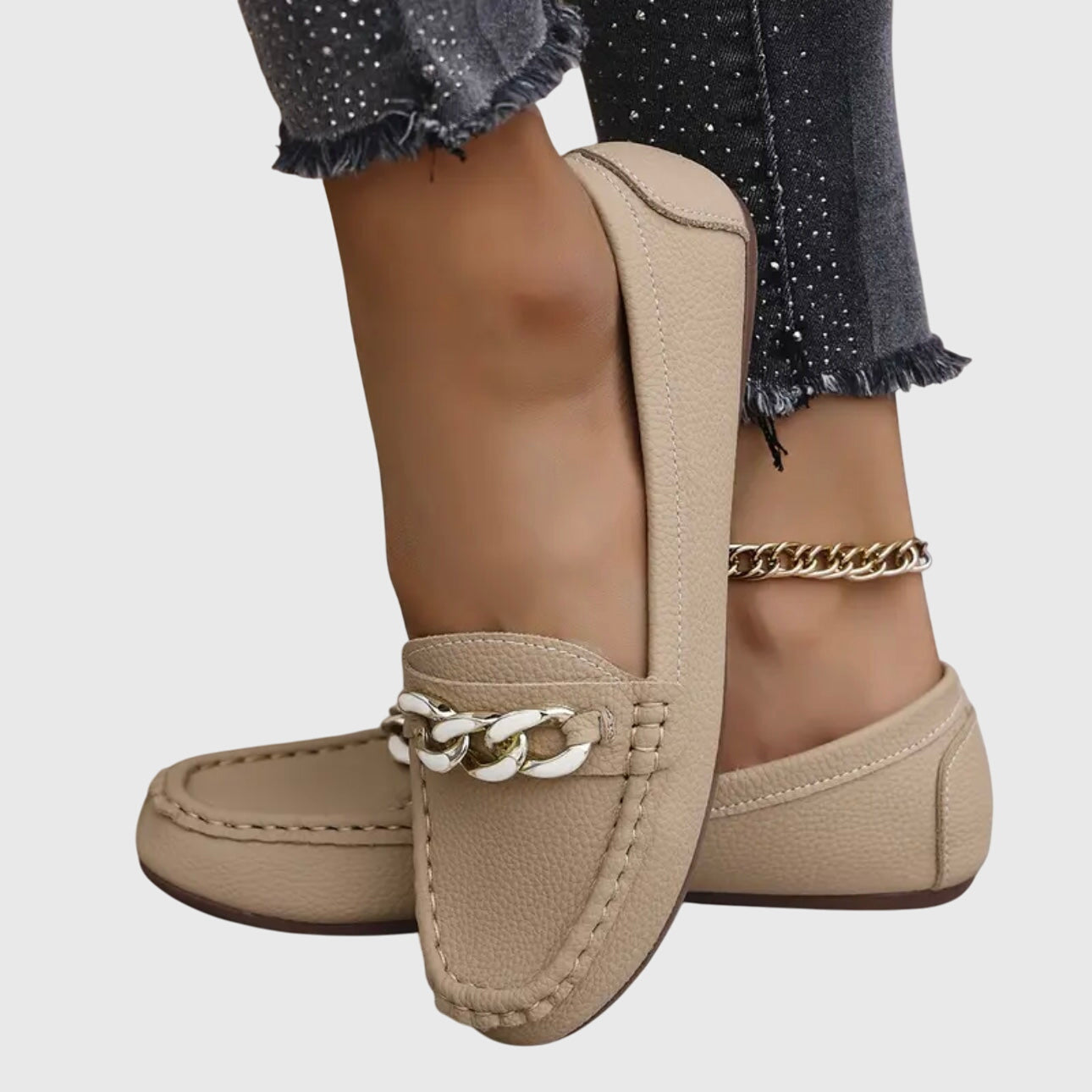 Chic Black Loafers for Women with Chain Detail 7