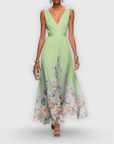 Chic Midi Dress With Airy Fit For Everyday Wear 3