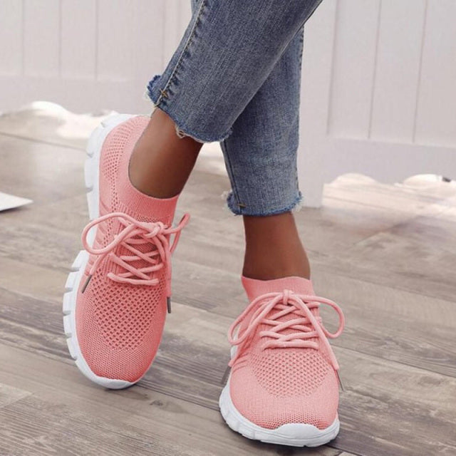 Chic Sneakers With Ergonomic Design For Comfort 0