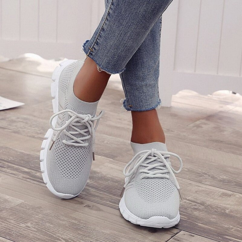 Chic Sneakers With Ergonomic Design For Comfort 3