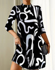 Chic Summer Dress With Trendy Print Design 0