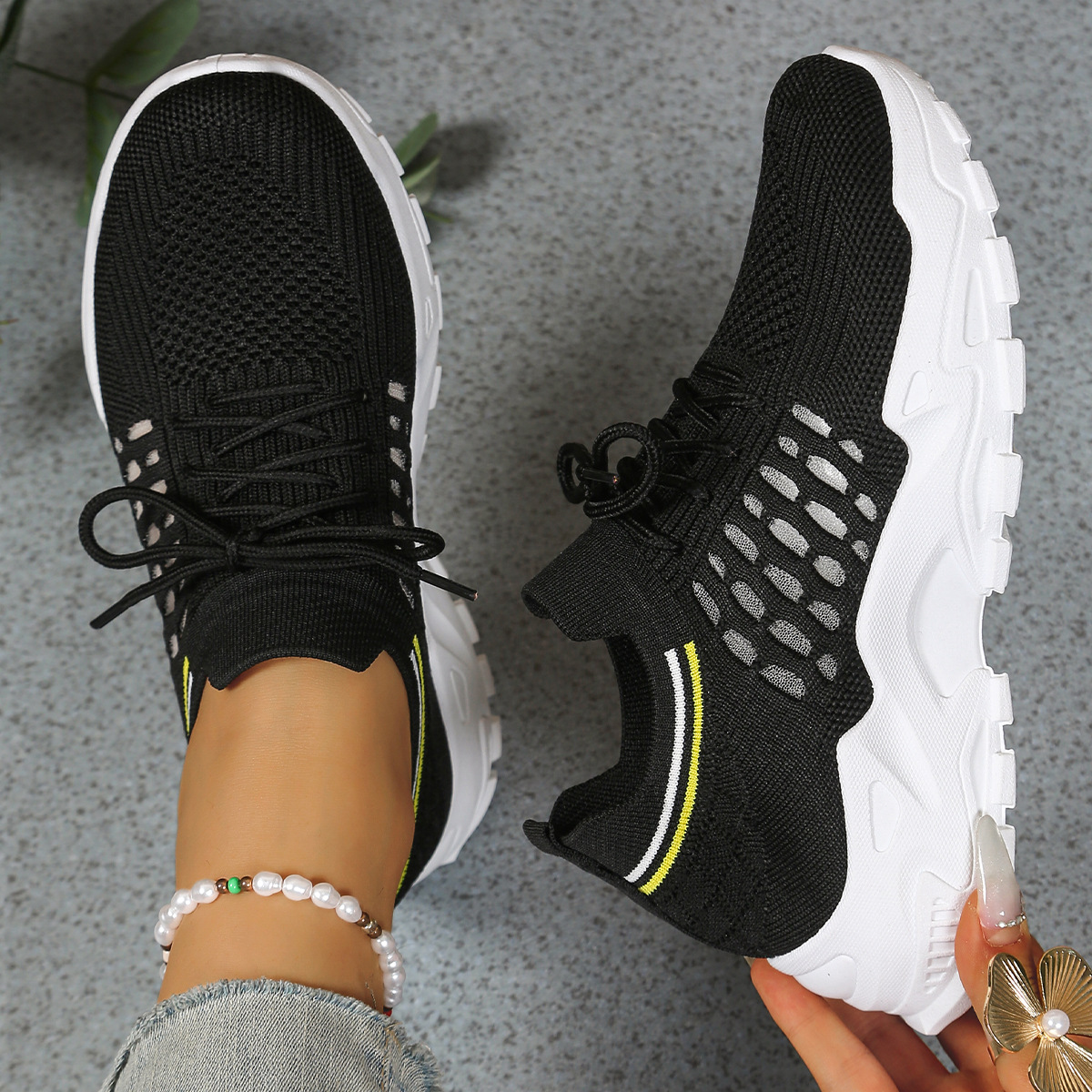 Comfortable Sneakers With Arch Support & Cushioning 1