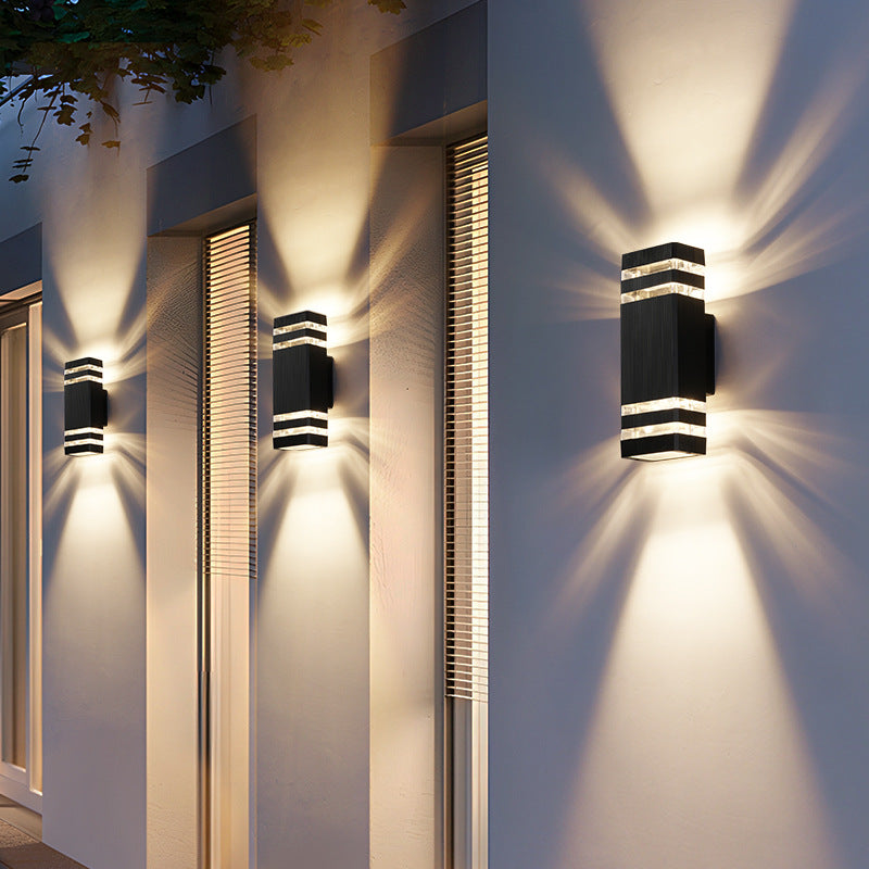 Elegant Outdoor Wall Light for Unisex Garden Weather Resistant Modern Design 2
