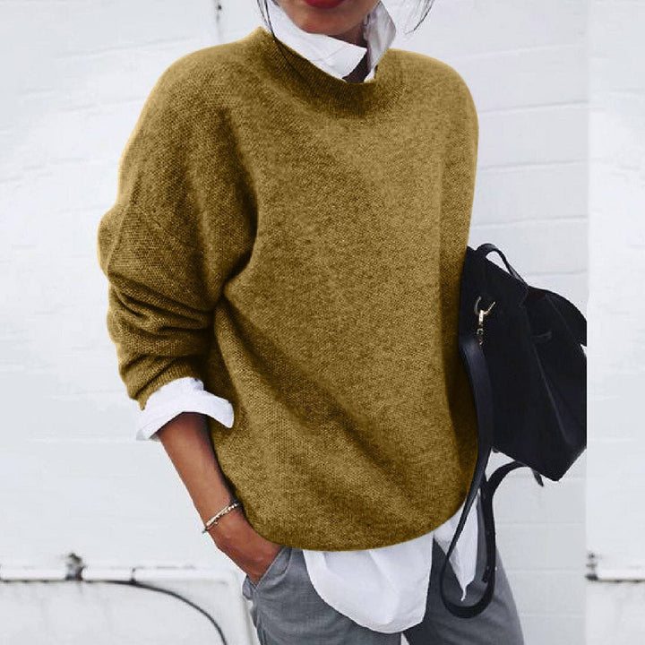 Women's grey cashmere jumper with classic crew neck