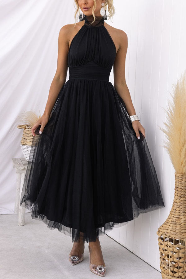 Women’s women's halterneck maxi dress