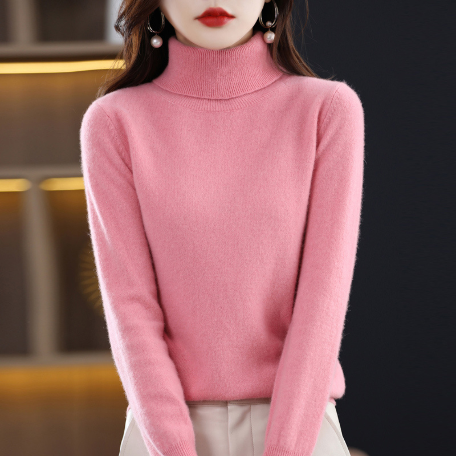 Women's black cashmere turtleneck jumper
