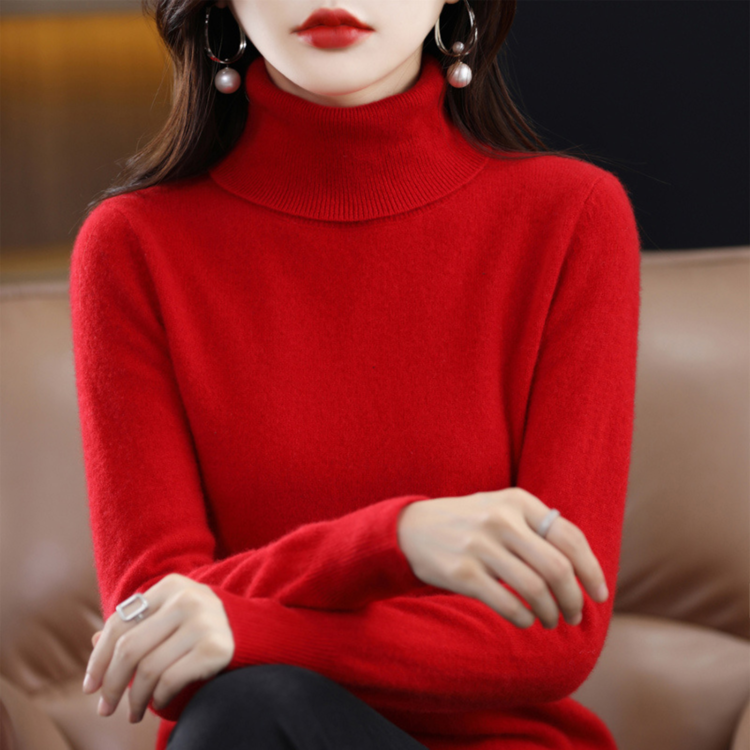 Women's black cashmere turtleneck jumper