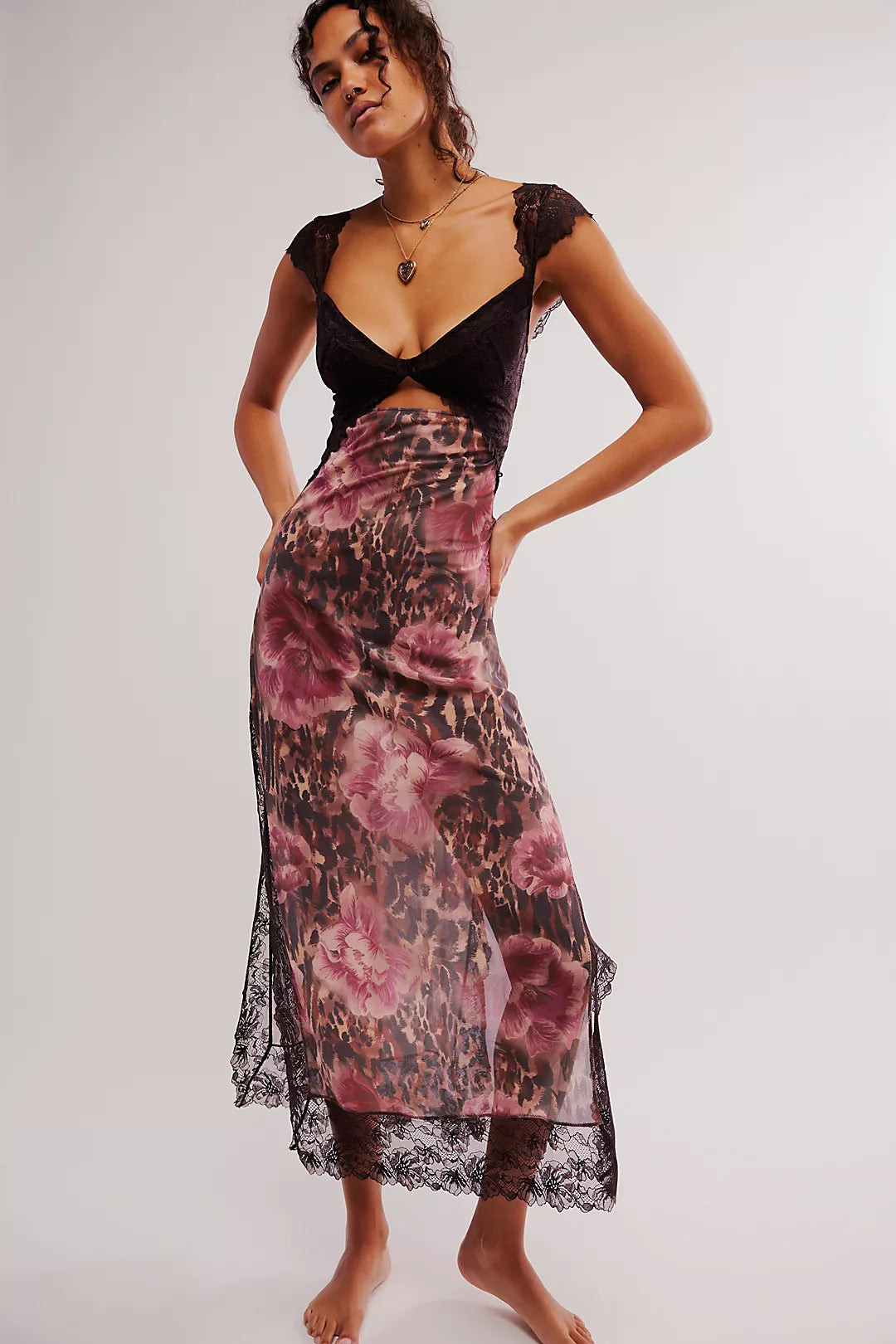 Floral Lace Sheath Dress With Side Slit 9