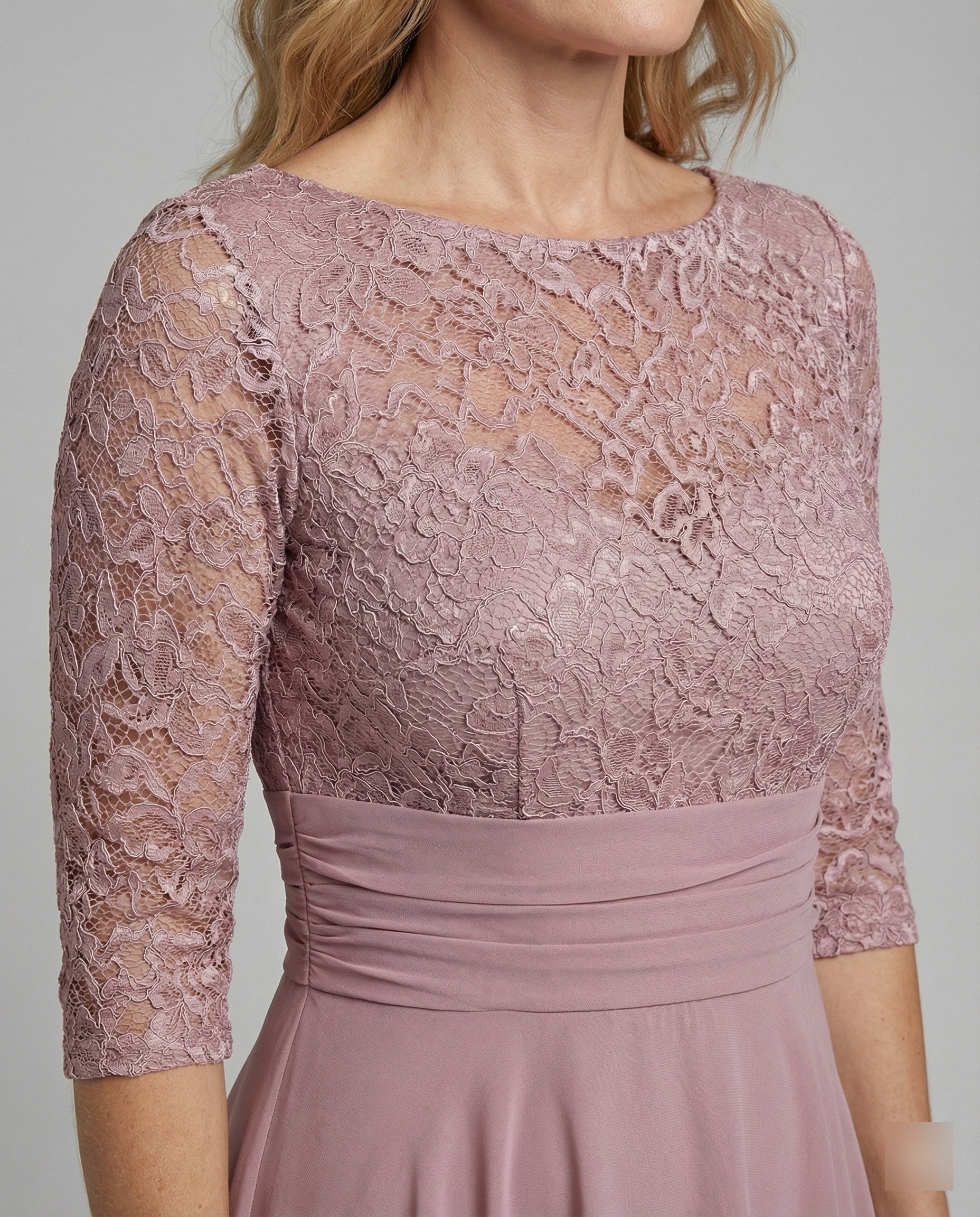 Fresh Women's Summer Dress With Relaxed Fit 2