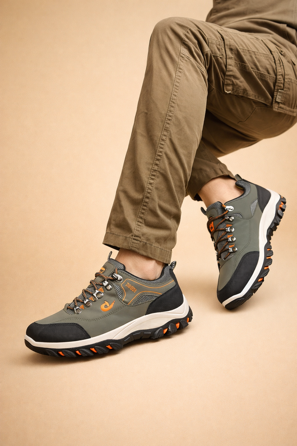 men's trail hiking shoes with grip outsole