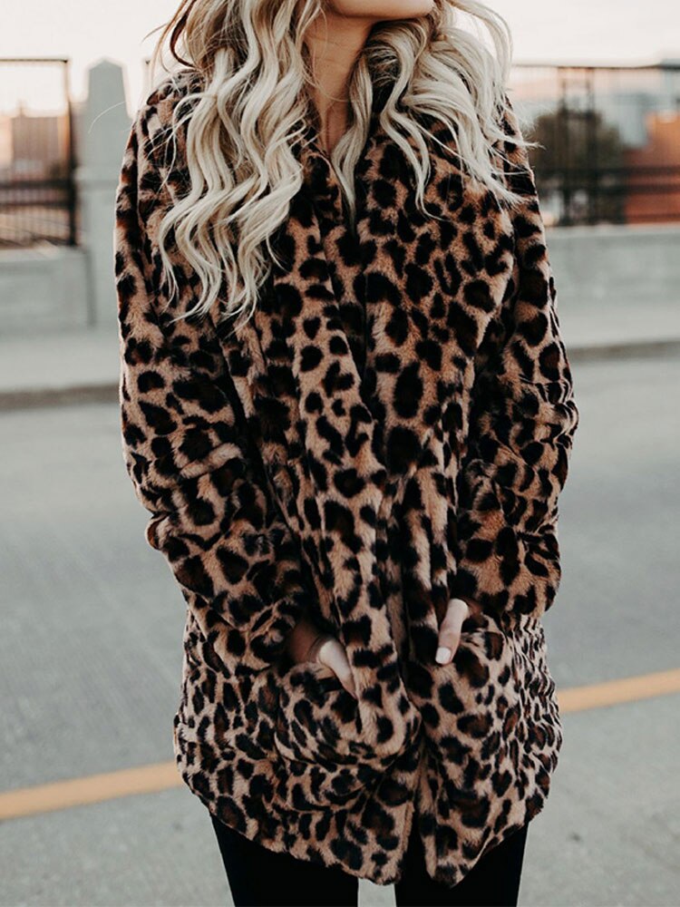 Women's leopard leopard print faux fur coat with oversized collar