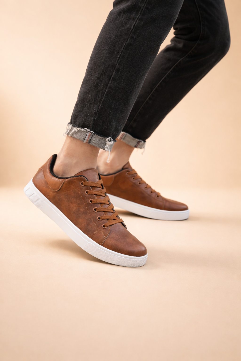 men's classic low-top leather-look sneakers