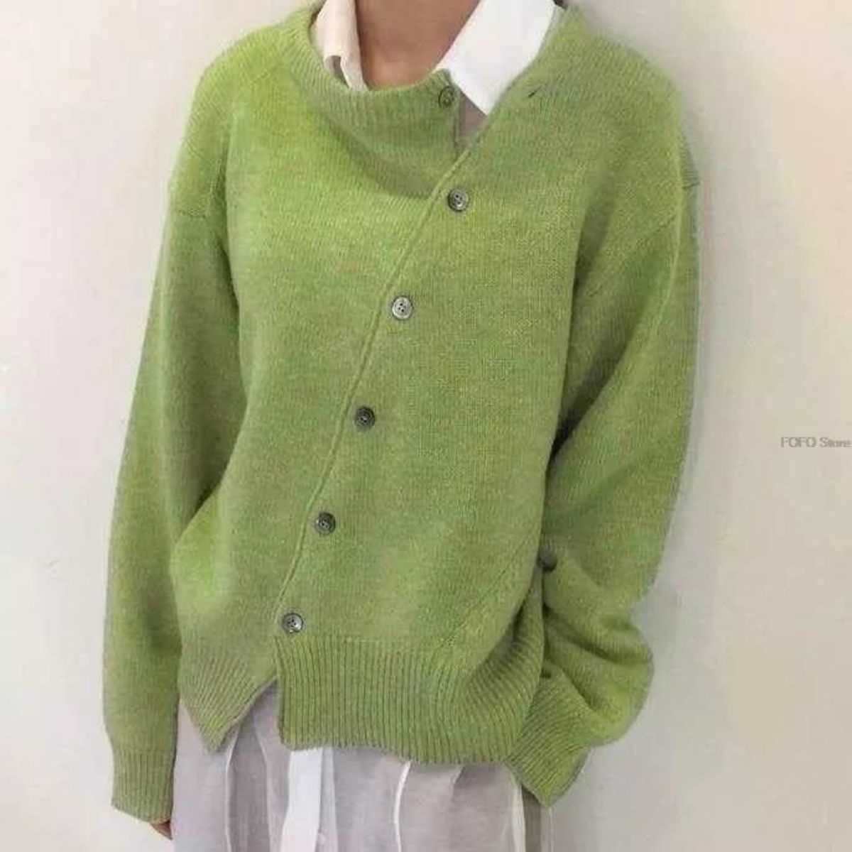 Women's brown cashmere jumper with soft knit