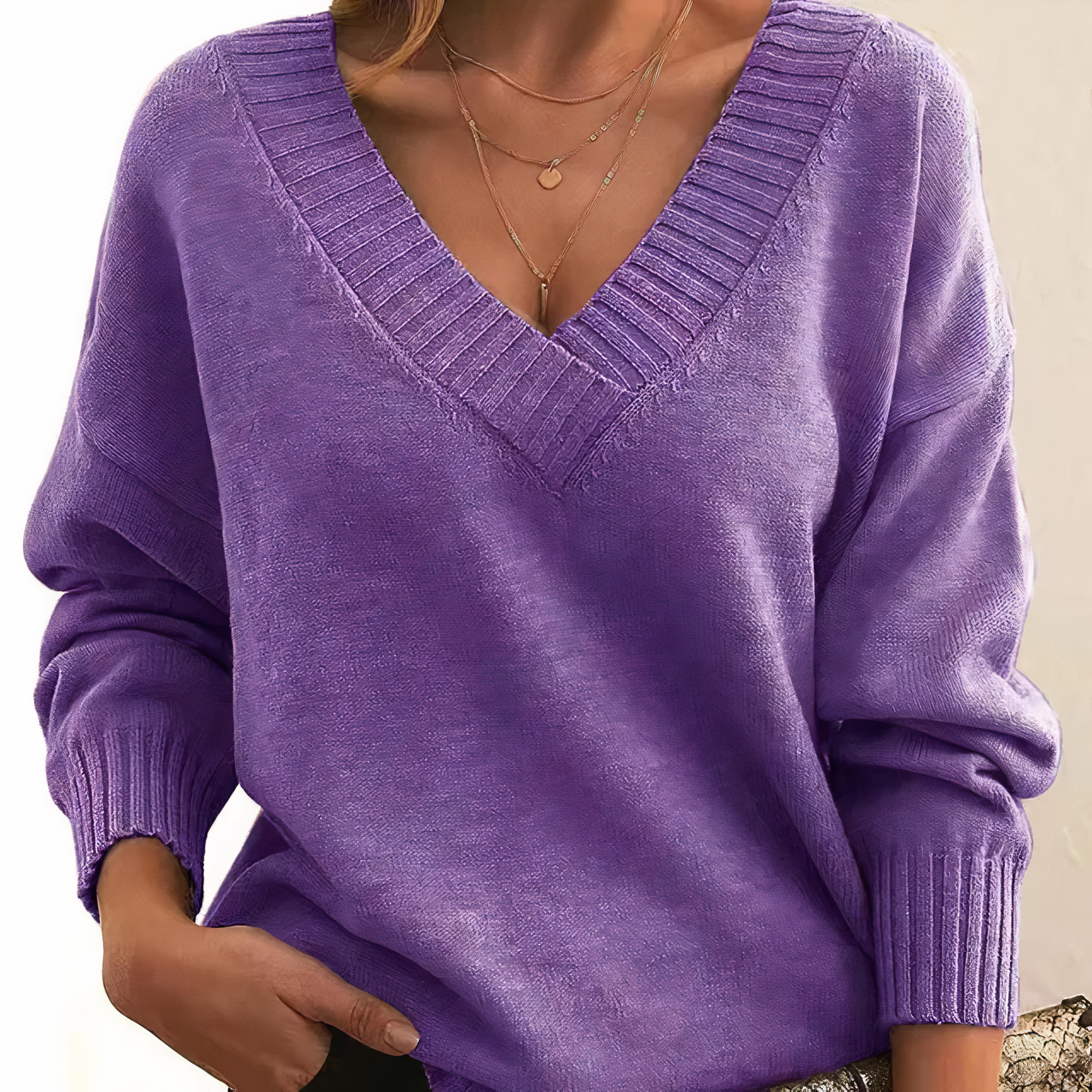 Women's dark grey cashmere jumper in soft knit