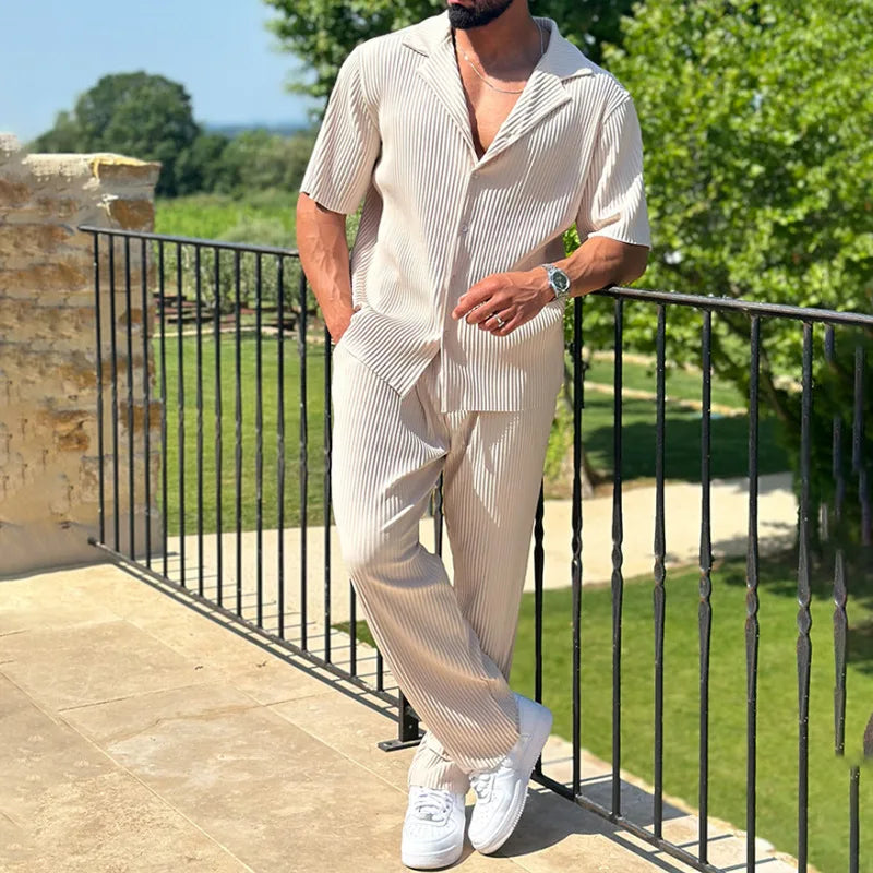 Modern Men's Set With Relaxed Fit Trousers 2