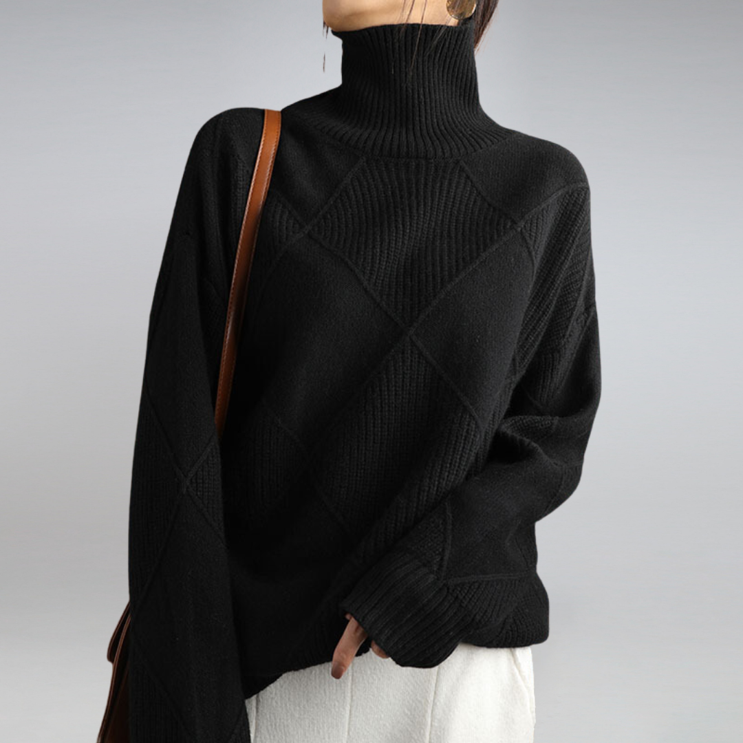 Women's cashmere turtleneck jumper in beige, cashmere and wool blend, elegant winter knitwear
