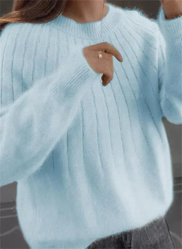 Women's cashmere jumper in blue, 100% premium cashmere, classic fit luxury winter knitwear