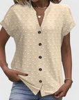 Relaxed Women's Shirt With Flattering Fit 1