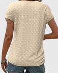 Relaxed Women's Shirt With Flattering Fit 3