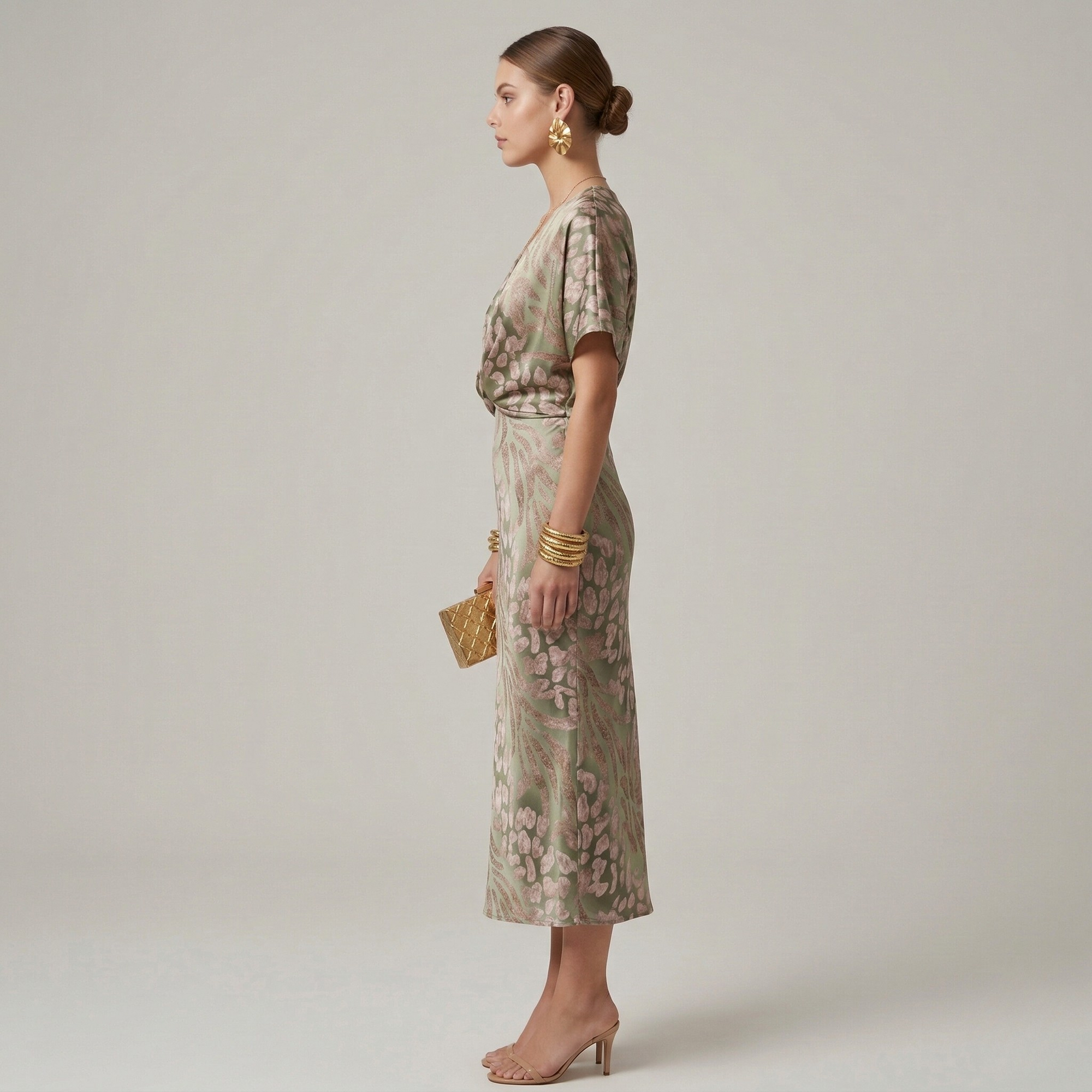 Women’s women's printed midi dress v-neck
