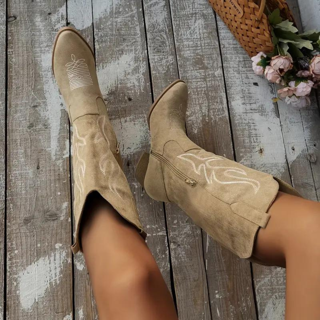 Women's knee-high cowboy boots in sand with western stitching and block heel